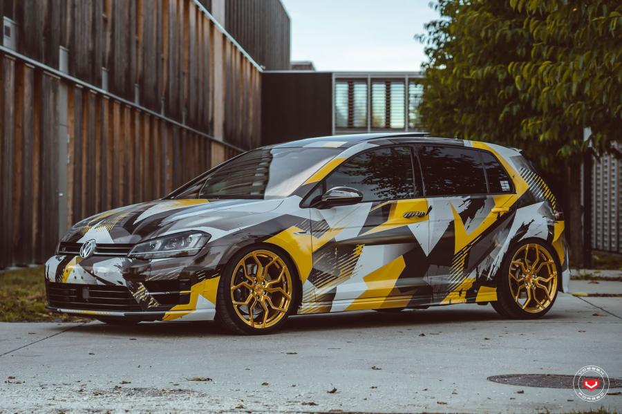 Volkswagen Golf R on Vossen Wheels (HC-3) '2017